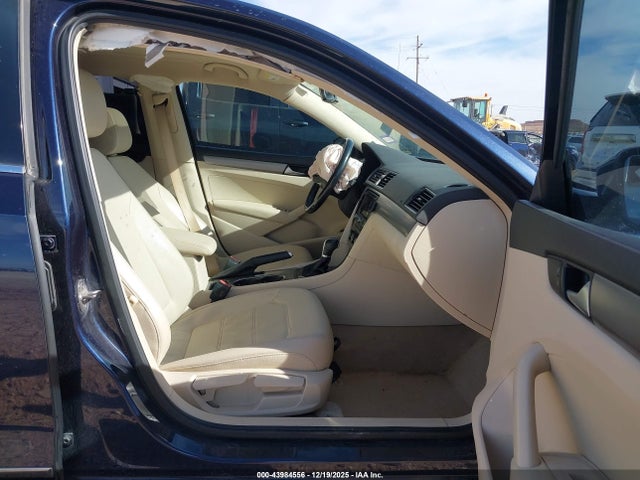1VWBV7A35FC066916 Volkswagen Passat 2.0l Tdi Se