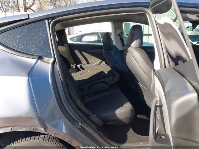 2026 TESLA MODEL Y 7SAYGDEE4TA396725 Photo 7