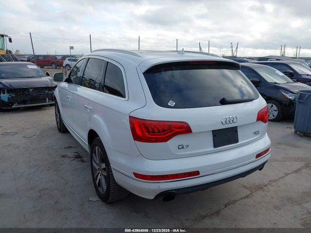 2015 AUDI Q7 WA1LGAFE8FD012992 Photo 2