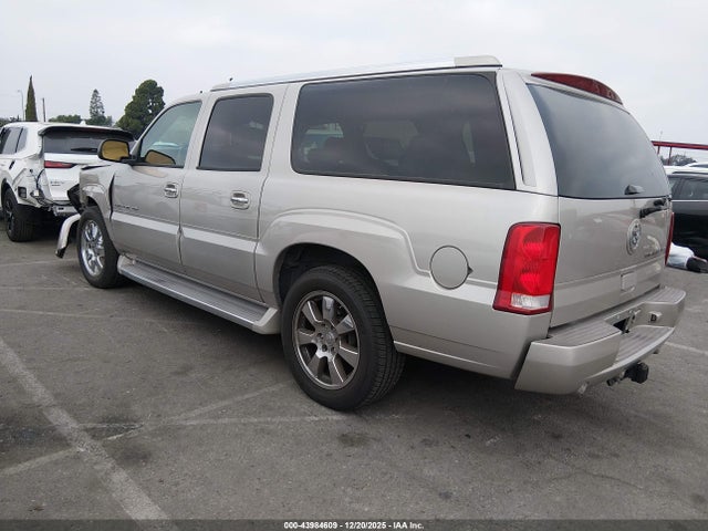 2006 CADILLAC ESCALADE ESV 3GYFK66N76G114859 Photo 2