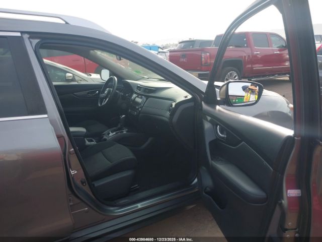 2018 NISSAN ROGUE KNMAT2MV8JP527290 Photo 4