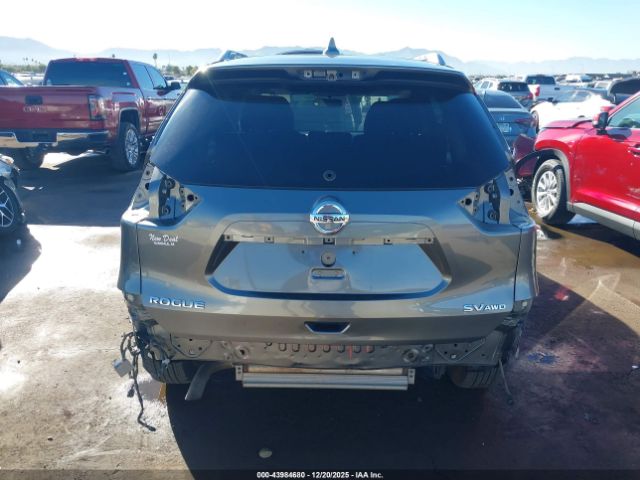 2018 NISSAN ROGUE KNMAT2MV8JP527290 Photo 5