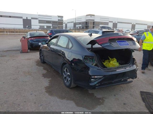 3KPF24AD9LE164839 KIA Forte Lxs