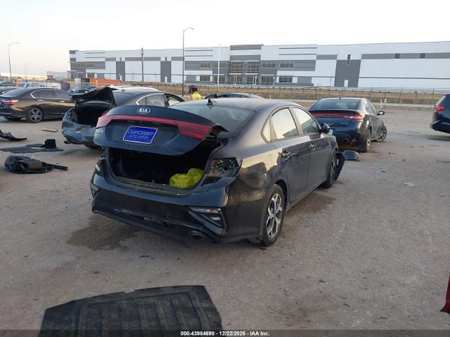 3KPF24AD9LE164839 KIA Forte Lxs