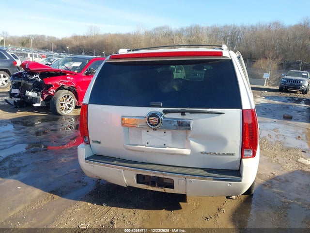 Aukcja sprzedaży 2011 Cadillac Escalade Luxury, vin: 1GYS4BEF3BR103895, numer aukcji: 43984711
