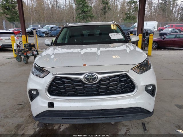 Toyota Highlander Xle 2023 5TDKDRBH3PS026443 Image 11