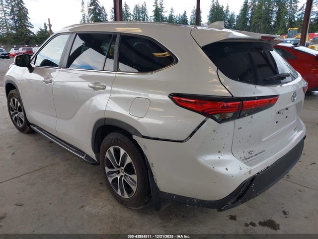 Toyota Highlander Xle 2023 5TDKDRBH3PS026443 Image 3