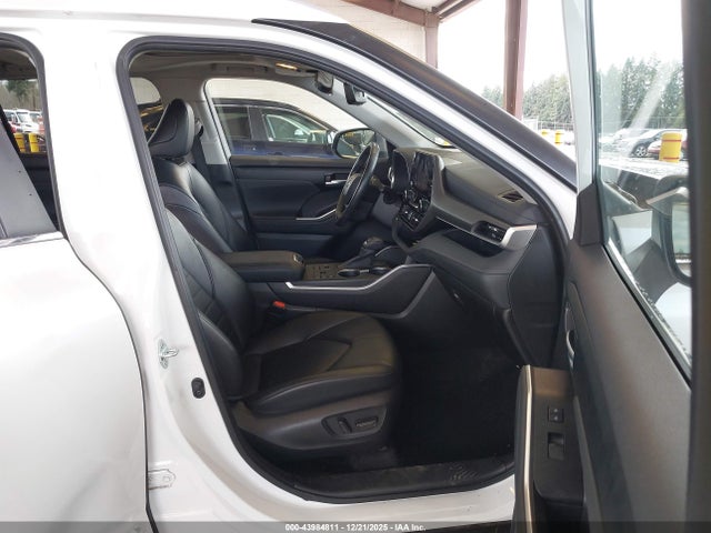 Toyota Highlander Xle 2023 5TDKDRBH3PS026443 Image 5