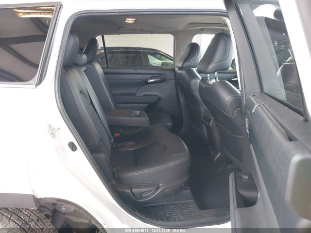 Toyota Highlander Xle 2023 5TDKDRBH3PS026443 Image 8