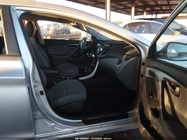 Hyundai ELANTRA SE 2016 5NPDH4AE7GH682965 Image 5