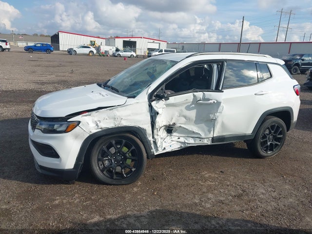 43984946 :رقم المزاد ، 3C4NJDBNXST568118 vin ، 2025 Jeep Compass Latitude 4x4 مزاد بيع