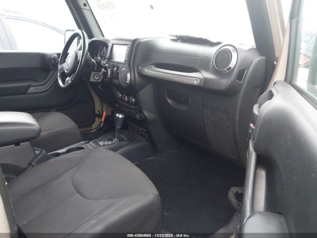 2017 JEEP WRANGLER UNLIMITED 1C4BJWDG5HL622717 Photo 4