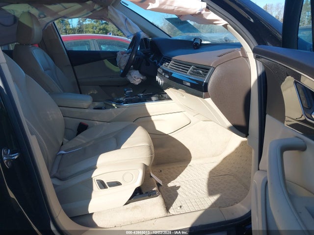 2019 AUDI Q7 WA1AAAF79KD001195 Photo 4