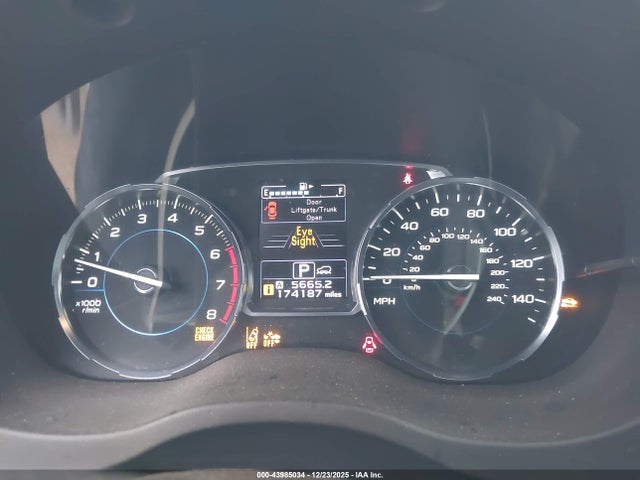 JF2SJAGC5JH407201 Subaru Forester 2.5i Premium