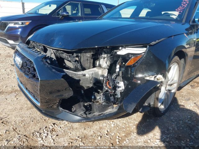 2024 AUDI A4 WAUEAAF48RN006354 Photo 5