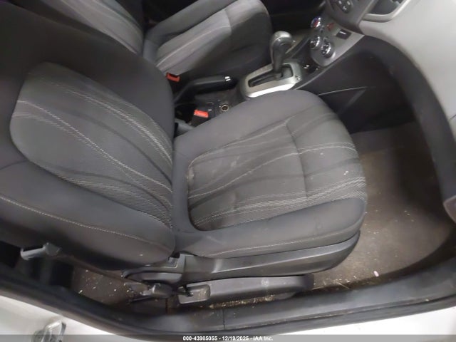 1G1JC6SH9F4174290 Chevrolet Sonic Lt Auto
