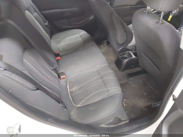 1G1JC6SH9F4174290 Chevrolet Sonic Lt Auto