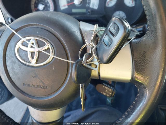 2007 TOYOTA FJ CRUISER JTEBU11F570028582 Photo 10