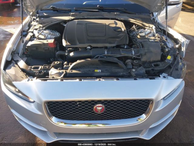 2019 JAGUAR XE SAJAR4FX2KCP48712 Photo 9