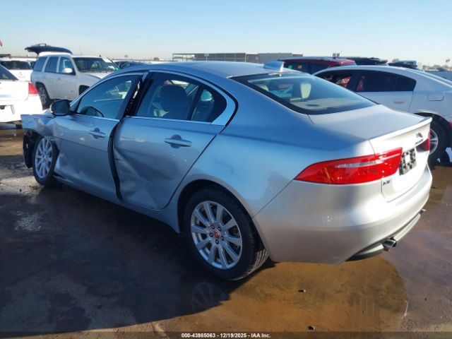 2019 JAGUAR XE SAJAR4FX2KCP48712 Photo 2