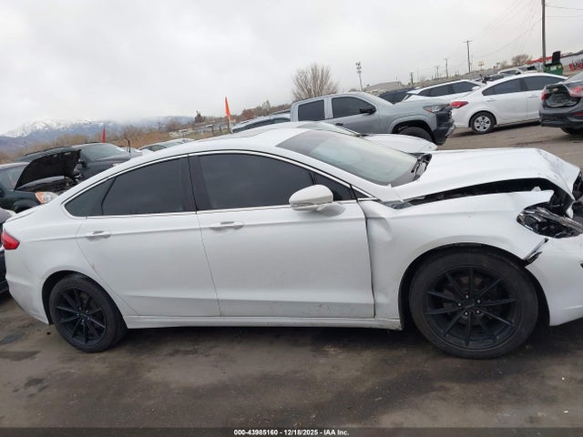 3FA6P0D9XKR143433 Ford Fusion Titanium