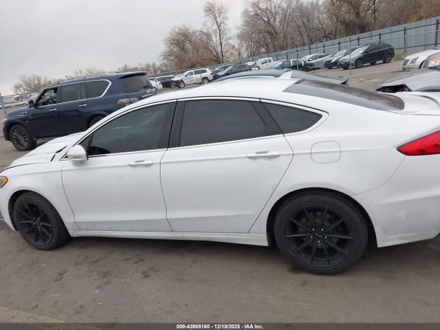 3FA6P0D9XKR143433 Ford Fusion Titanium