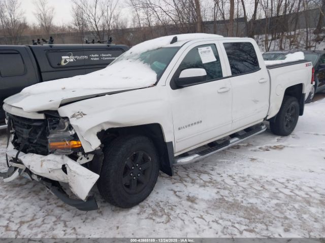 2018 CHEVROLET SILVERADO 1500 3GCUKREC5JG388598 Photo 1