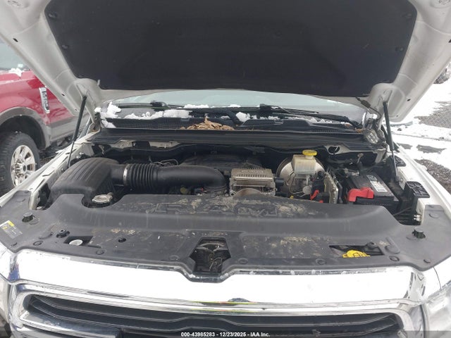 2019 RAM 1500 1C6SRFBT1KN833358 Photo 9