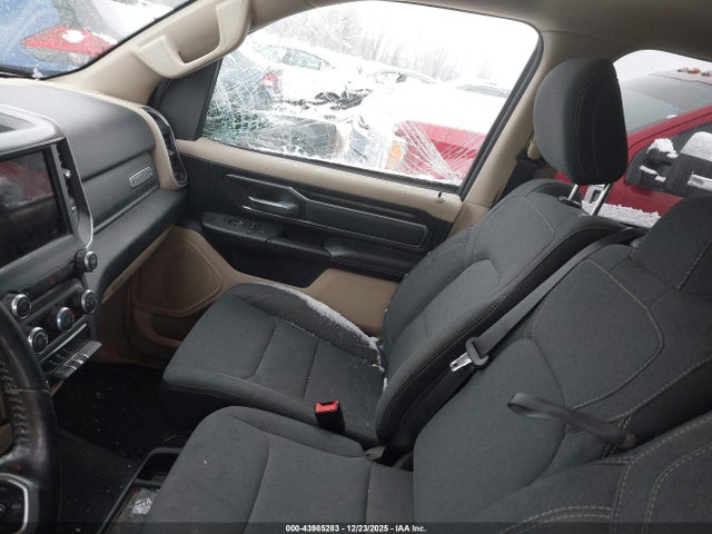 2019 RAM 1500 1C6SRFBT1KN833358 Photo 4