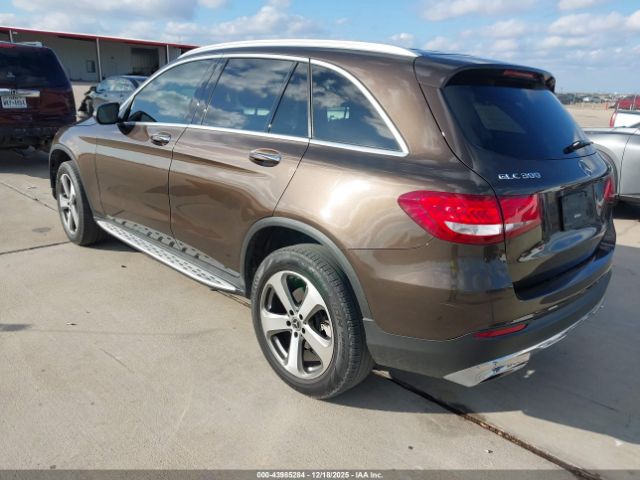 2018 MERCEDES-BENZ GLC 300 WDC0G4JB6JV020089 Photo 2