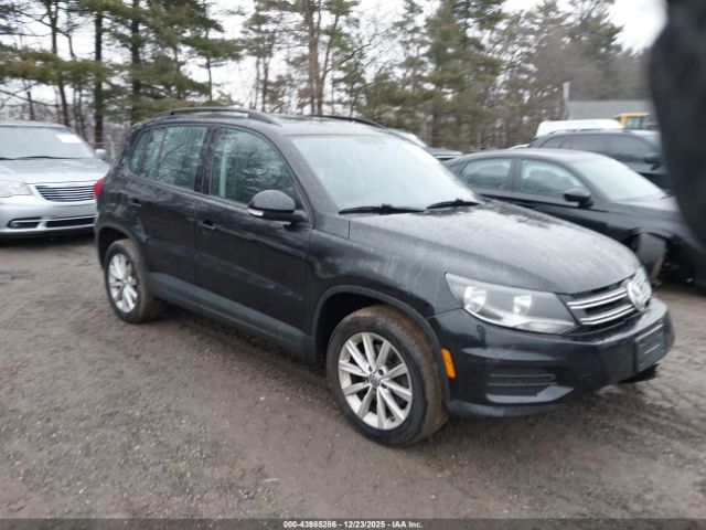 2017 VOLKSWAGEN TIGUAN WVGBV7AX7HK044104