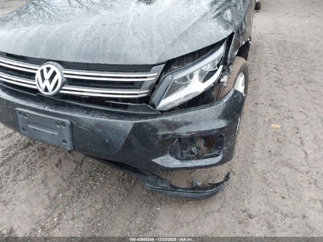 2017 VOLKSWAGEN TIGUAN WVGBV7AX7HK044104 Photo 5
