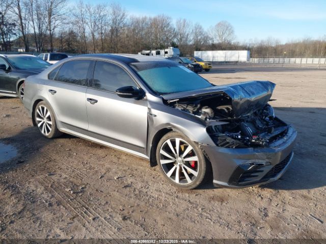 2018 VOLKSWAGEN PASSAT 1VWJM7A32JC040295