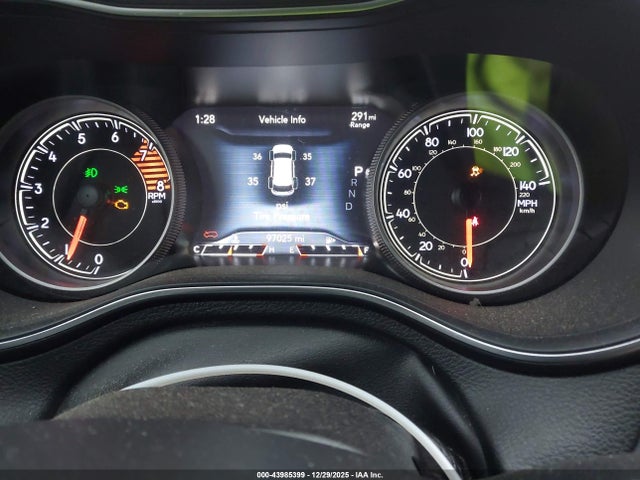 2019 JEEP CHEROKEE 1C4PJMDX8KD295399 Photo 6