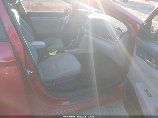 5NPD84LFXHH071402 Hyundai ELANTRA SE