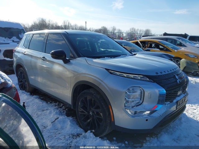 2022 MITSUBISHI OUTLANDER JA4J4UA83NZ077544 Photo 0