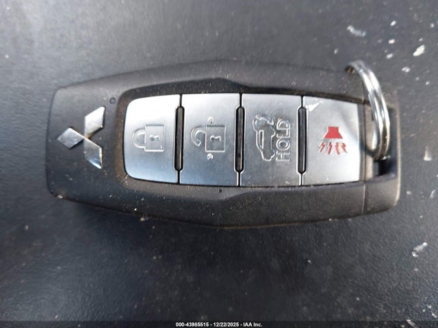 2022 MITSUBISHI OUTLANDER JA4J4UA83NZ077544 Photo 10