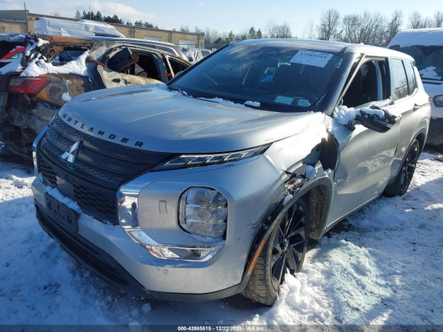 2022 MITSUBISHI OUTLANDER JA4J4UA83NZ077544 Photo 1