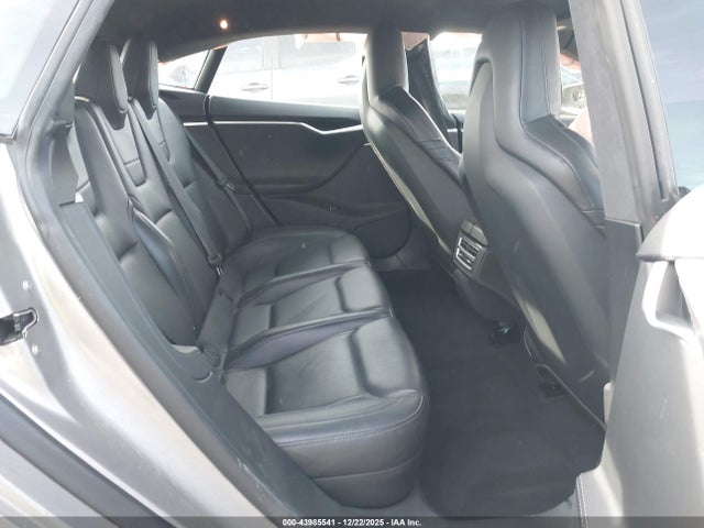 2015 TESLA MODEL S 5YJSA1H29FFP64375 Photo 7