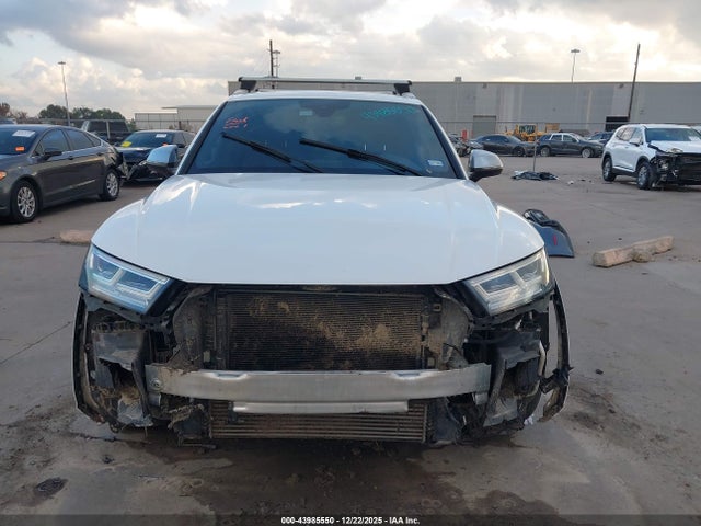 43985550 :رقم المزاد ، WA1A4AFY3J2118149 vin ، 2018 Audi Sq5 3.0t Premium Plus مزاد بيع