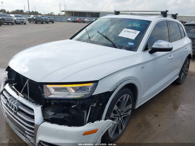 43985550 :رقم المزاد ، WA1A4AFY3J2118149 vin ، 2018 Audi Sq5 3.0t Premium Plus مزاد بيع