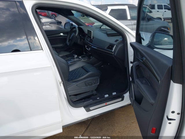 43985550 :رقم المزاد ، WA1A4AFY3J2118149 vin ، 2018 Audi Sq5 3.0t Premium Plus مزاد بيع