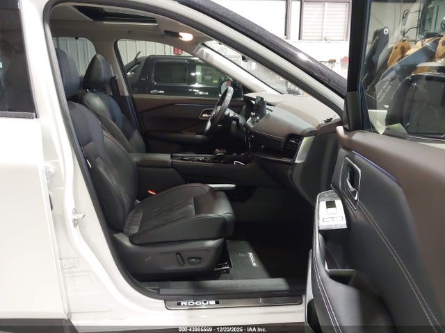 JN8BT3DDXPW308190 Nissan Rogue Platinum Intelligent Awd