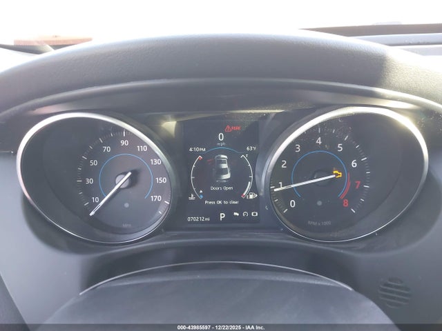 2017 JAGUAR XE SAJAE4BG5HA950997 Photo 6