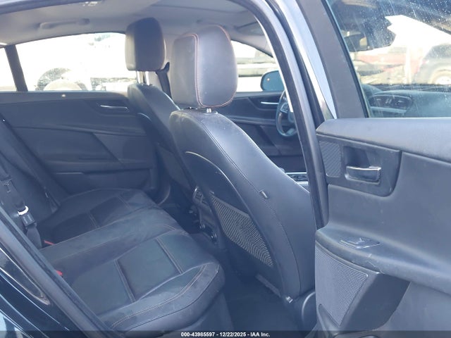 2017 JAGUAR XE SAJAE4BG5HA950997 Photo 7