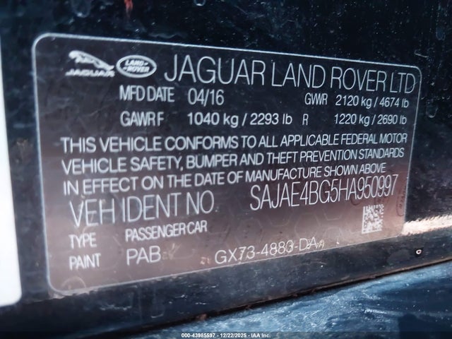 2017 JAGUAR XE SAJAE4BG5HA950997 Photo 8