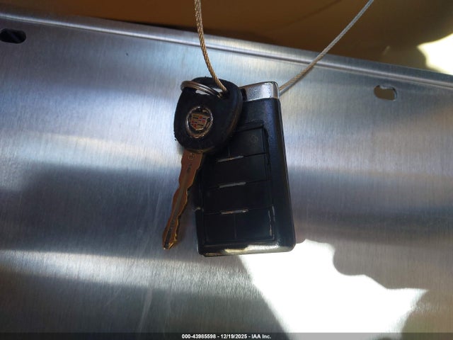 2011 CADILLAC ESCALADE 1GYS3BEF4BR260600 Photo 10