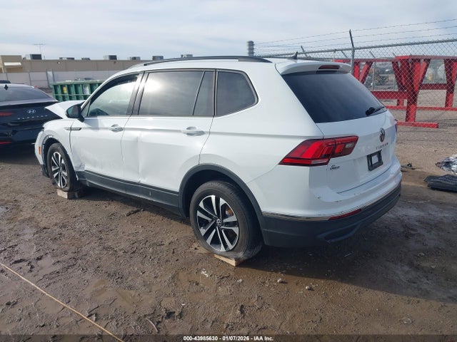 Продажа на аукционе авто 2024 Volkswagen Tiguan 2.0t S, vin: 3VVFB7AX1RM032850, номер лота: 43985630