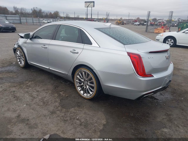 2018 CADILLAC XTS 2G61M5S31J9126262 Photo 2