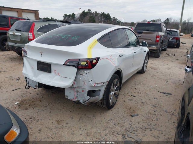 2021 TESLA MODEL Y 5YJYGAEE9MF188291 Photo 3